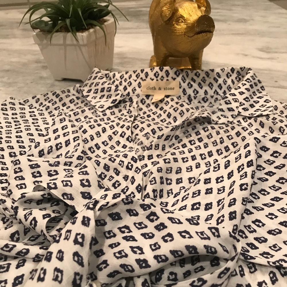 Anthropologie Cloth & Stone Button Blouse M NWOT!